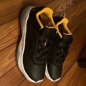 Boys size 4 youth air Jordan 11 low GS
